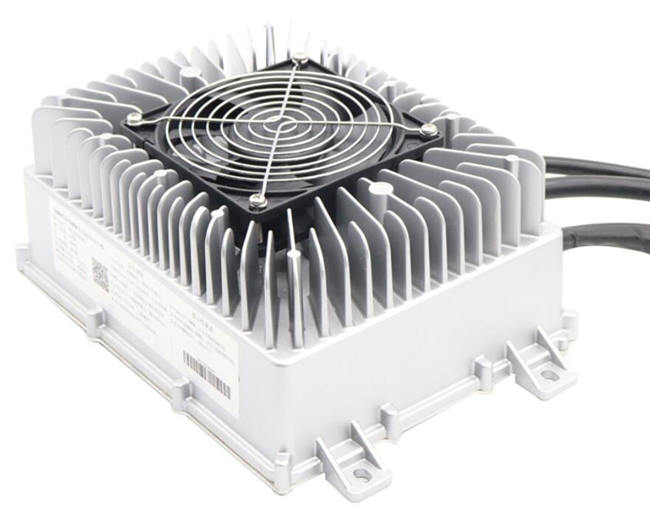 48v Battery Charger 20A Smart Charge Cooling Fan Auto-Stop For Golf Cart RV EV Solar